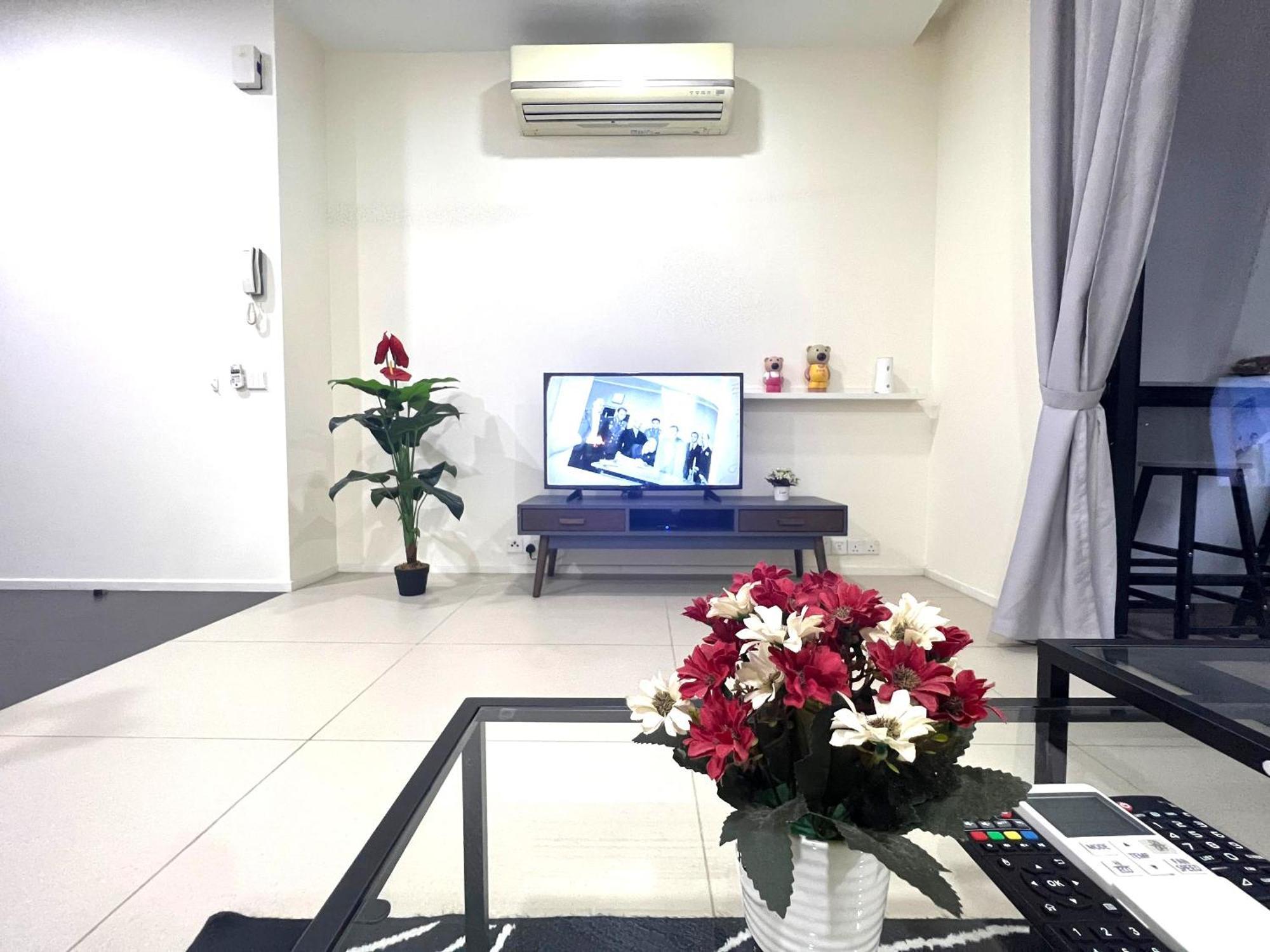 Arcoris, Mont Kiara By Mk Home Kuala Lumpur Exterior foto